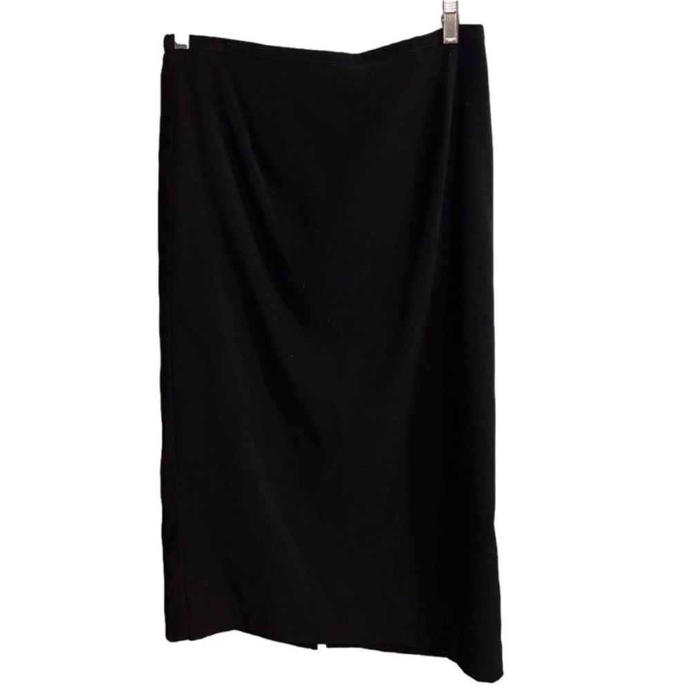 Nancy bolen- Black skirt